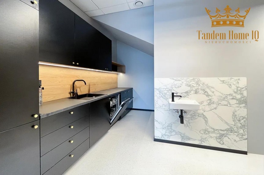 Warszawa, Śr&oacute;dmieście, Wynajmę biuro na 8 piętrze działalność rehabilitacyjna, spa, biurowiec