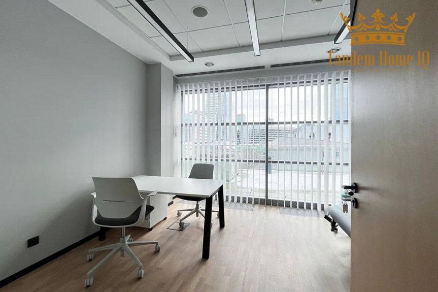 Warszawa, Śr&oacute;dmieście, Wynajmę biuro na 8 piętrze działalność rehabilitacyjna, spa, biurowiec