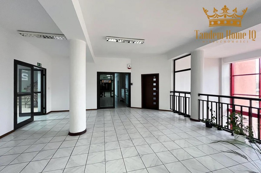 Warszawa, Śr&oacute;dmieście, Do wynajęcia małe biuro w kamienicy w Śr&oacute;dmieściu niedaleko Powązek.