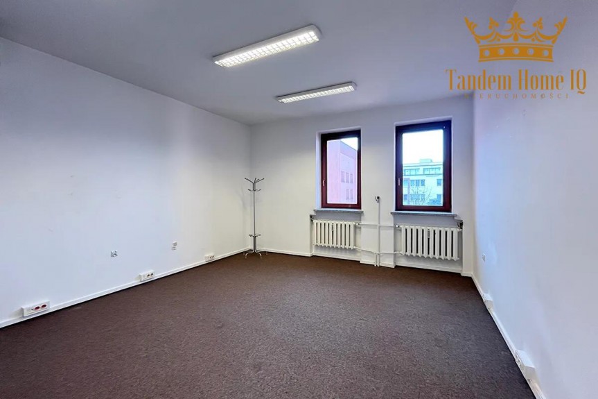 Warszawa, Śr&oacute;dmieście, Do wynajęcia małe biuro w kamienicy w Śr&oacute;dmieściu niedaleko Powązek.