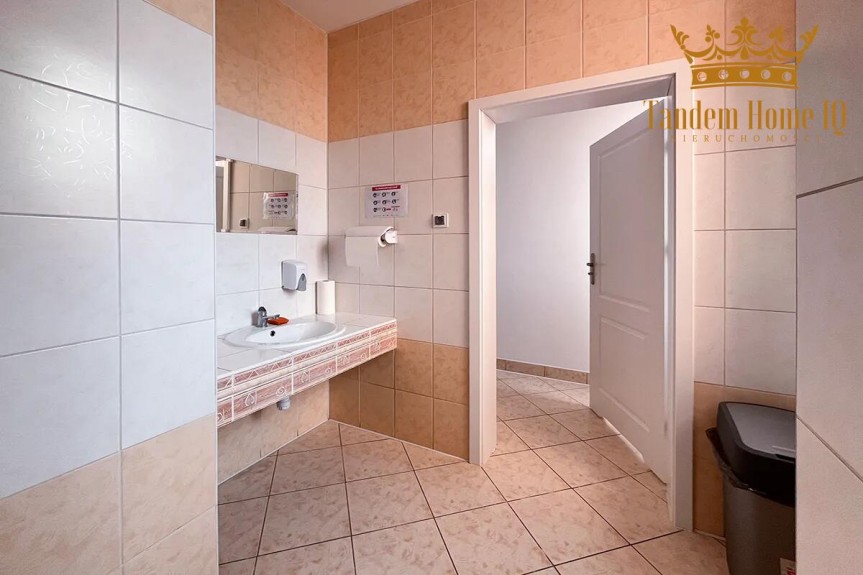 Warszawa, Śr&oacute;dmieście, Do wynajęcia małe biuro w kamienicy w Śr&oacute;dmieściu niedaleko Powązek.