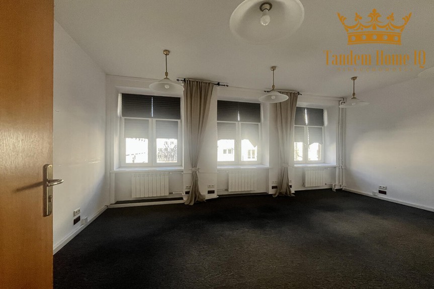Warszawa, Śr&oacute;dmieście, do wynajęcia 125m2 biura w kamienicy na Powiślu w budynku z windą