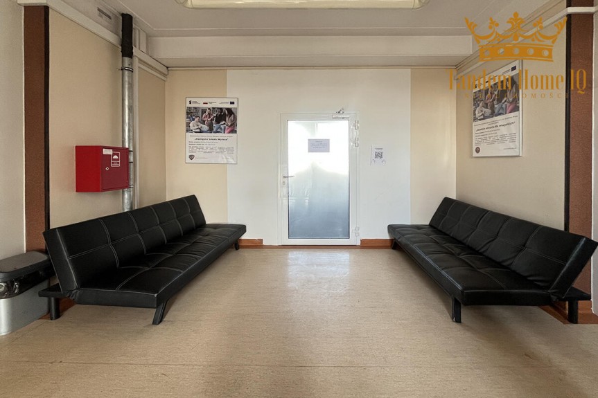 Warszawa, Śr&oacute;dmieście, do wynajęcia 21m2 biura w kamienicy na Powiślu w budynku z windą