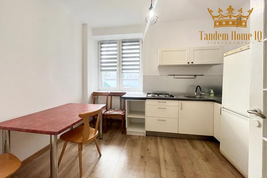 Warszawa, Śr&oacute;dmieście, do wynajęcia mieszkanie 60m2 na biuro w kamienicy na Powiślu