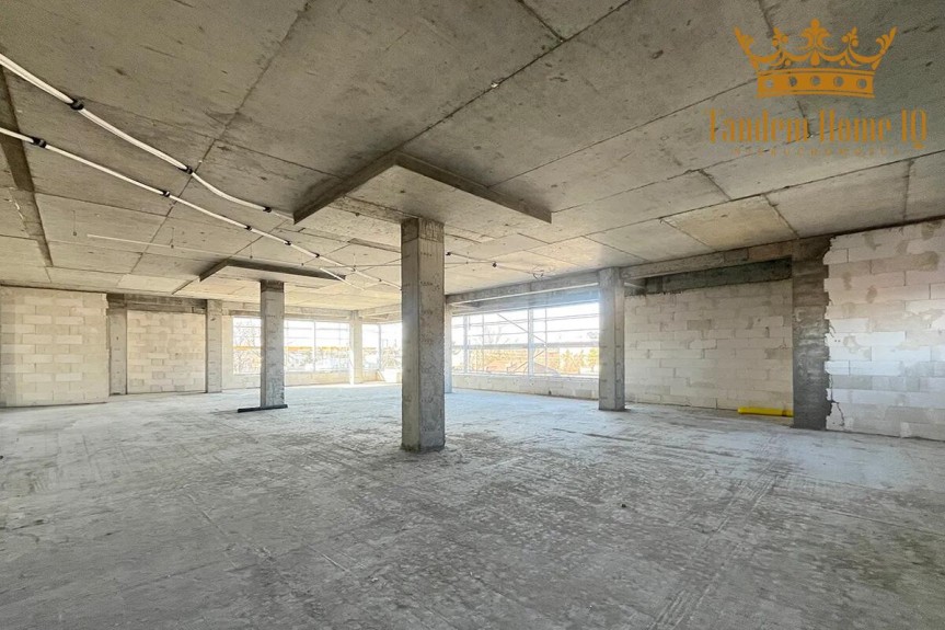 Warszawa, Wawer, Na wynajem 600m2 budynek wolnostojący, stan deweloperski, Wawer.