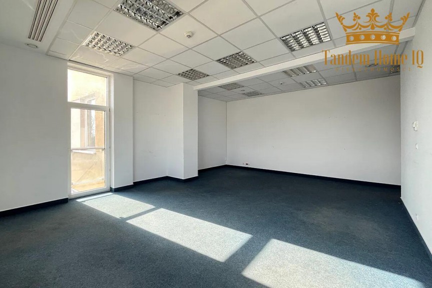 Warszawa, Mokot&oacute;w, Na wynajem biuro na Mokotowie Cybernetyki na pierwszym piętrze