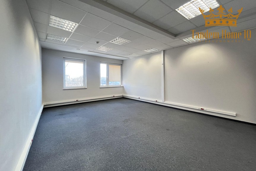 mazowieckie, Warszawa, Mokot&oacute;w, Na wynajem biuro ok 33m2 na Mokotowie Cybernetyki na pierwszym piętrze