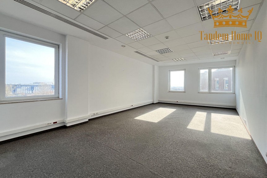 Warszawa, Mokot&oacute;w, Na wynajem biuro ok 840 m2 na Mokotowie Cybernetyki na ostatnim piętrze