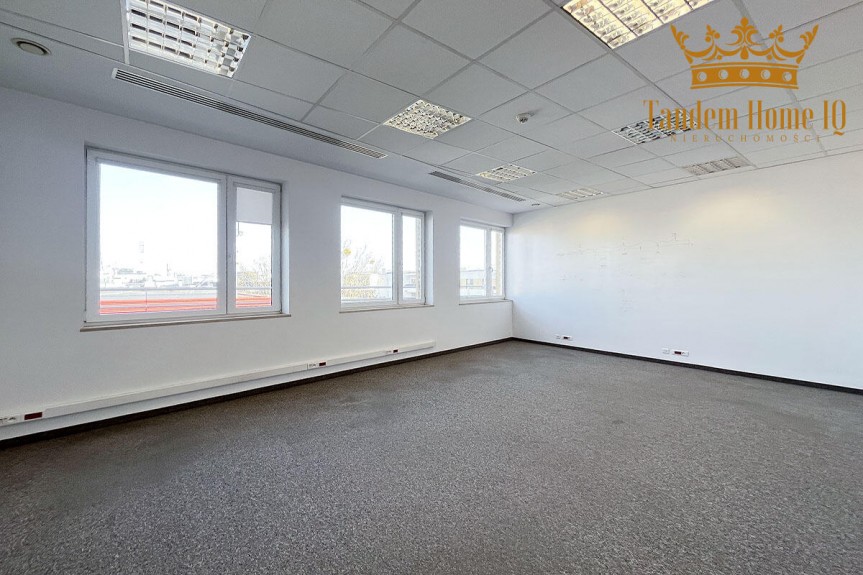 Warszawa, Mokot&oacute;w, Na wynajem biuro ok 840 m2 na Mokotowie Cybernetyki na ostatnim piętrze