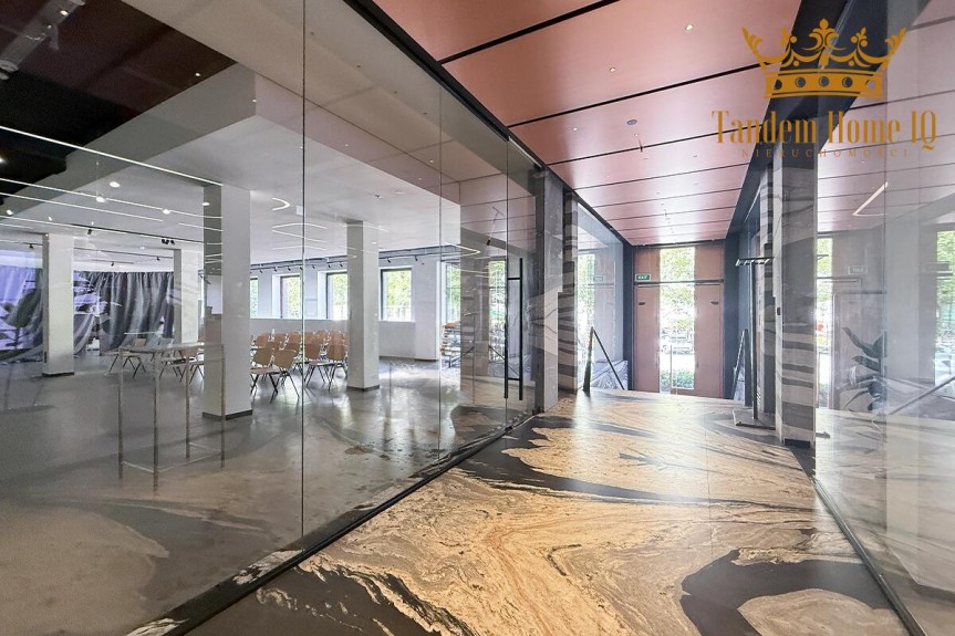 Warszawa, Śr&oacute;dmieście, Na wynajem lokal 251m2 pod marki luksusowe, ścisłe centrum Warszawy