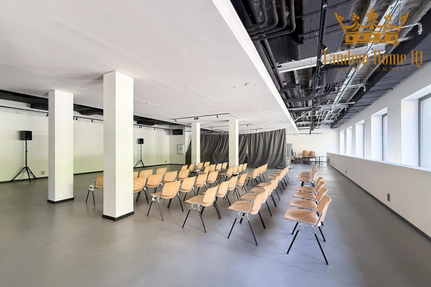 Warszawa, Śr&oacute;dmieście, Na wynajem lokal 251m2 pod marki luksusowe, ścisłe centrum Warszawy
