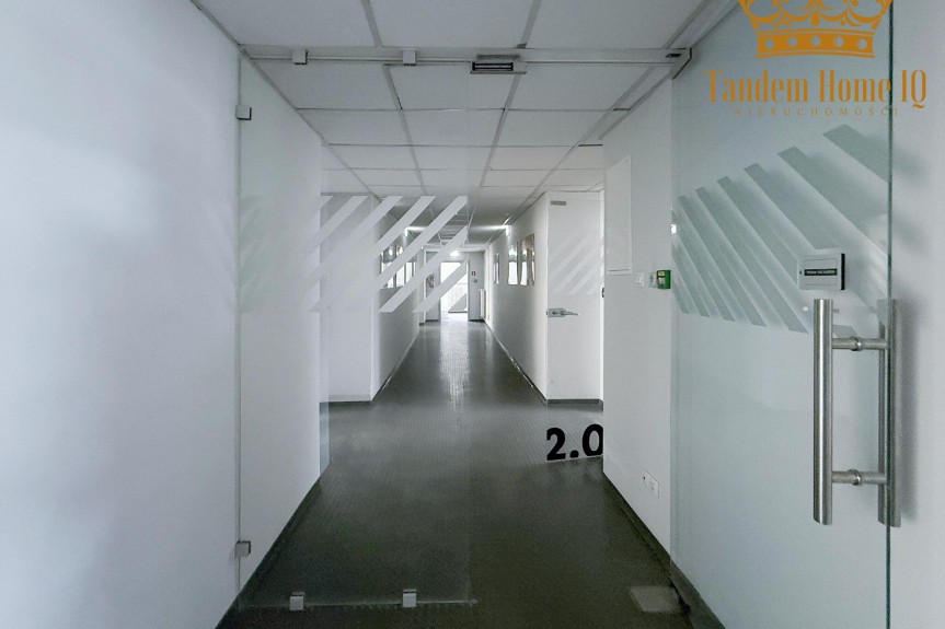 Warszawa, Śr&oacute;dmieście, Do wynajmu biuro 40m2 w ścisłym centrum, metro, jedno pomieszczenie