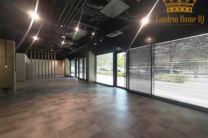 mazowieckie, Warszawa, Wola, Do wynajęcia lokal usługowy 222m2 na bliskiej Woli na parterze biurowca