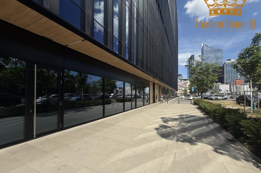 Warszawa, Wola, Do wynajęcia lokal usługowy 222m2 na bliskiej Woli na parterze biurowca